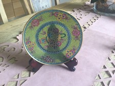 1 chinesischer kleiner Teller aus Glas mit Metall verarbeitet