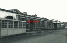 Foto engl Station [ursprünglich llanelly General] 04/75 Hinweis Beton Lampe