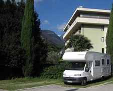 Challenger Alkoven-Wohnmobil ab 65 € zu vermieten, keine Pauschalgebühr !