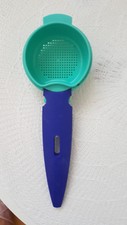  Tupperware  Sieb mit abnehmbarem Stiel 