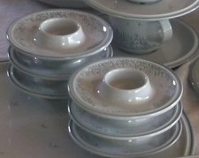 4) Thomas Family Springtime 6 Eierbecher mit Ablage