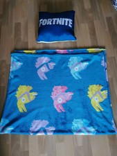 Fleecedecke und Kissen von Fortnite wie Neu 
