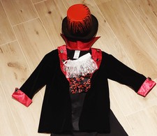 Vampir Dracula Halloween Fasching Kostüm Kinder mit Hut Gr. 116 + Add ons