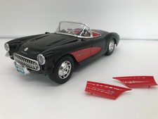 Bburago Chevrolet Corvette 1957 Modellauto 1:18
