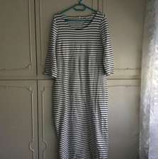 ESPRIT Kleid, angenehme Tragekomfort, Schön attraktiv, Gr. XL
