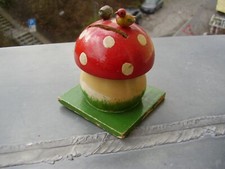 Spardose Pilz Fliegenpilz mit Vögeln aus Holz abschließbar mit Schlüssel ALT