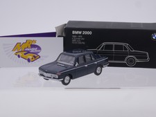 Schuco 82229417894 # BMW 2000 Limousine Baujahr 1966 - 1972 " dunkelblau " 1:43