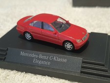 Busch 1/87 MB Mercedes Benz C-Klasse 220cdi 143ks 2003 elegance rot