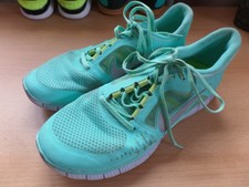 Nike Free Run 3 Damen Sportschuhe Sneaker Laufschuhe Run hellgrün Gr. 40
