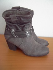 S. Oliver Damen Stiefel / Stiefeletten Gr. 39
