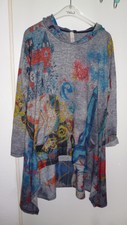 tolle Tunika vorne kurz hinten lang von Tredy, Gr. 48  grau blau rot gemustert
