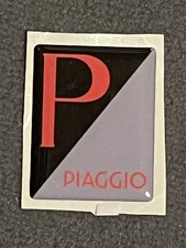 Vespa GTS 300 Notte HPE Emblem Aufkleber Schwarz grau Rot￼ Kaskade Logo Plakette