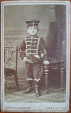 CdV Kind in der Uniform des 2. Leib Husaren Regiment, Totenkopf