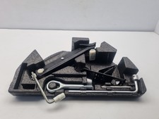 Mercedes W203 ERSATZSCHAUM & WERKZEUGSATZ 2038990161 2006 - 2011