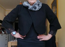 Bolero Kurzjacke schwarz mit Kunstpelzkragen
