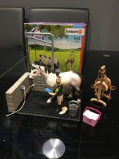 Schleich 42104 Pferdeschläger Pferdewaschbereich verpackt mit Zubehör komplett