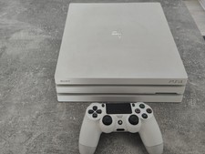 Sony PlayStation 4 Pro 1TB Spielkonsole mit Controller - Weiß