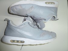 Nike AIR MAX Tavas Gr. 46 / US 12 / 30 cm - grey white Nike # 705149-028