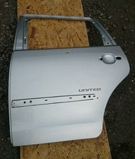 Original VW Polo 9N 9N2 9N3 Tür hinten links silber metallic LA7W United C374