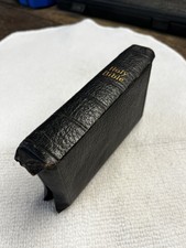 Antike enge ledergebundene heilige Bibel Oxford um 1900 Sozialgeschichte Cumbria