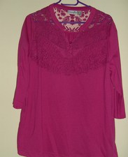 Damen T-Shirt in Pink mit Spitze Gr. 46 Neu und ungetragen!