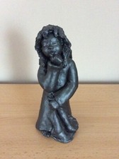 Tonfigur - niedliches Mädchen - wunderschöne Deko