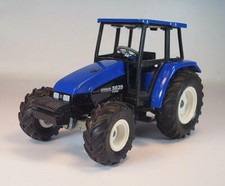 Siku 1/32 Ford 5635 New Holland (2) Farm Traktor / Trecker / Schlepper #372