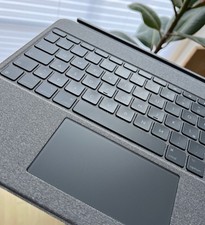 Logitech Combo Touch - Tastatur Case für iPad Pro 12,9 Zoll (5. Gen.), QUERTZ