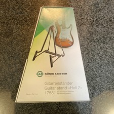 K&M 17581 Gitarrenständer für E-Gitarre Heli 2 Schwarz - Klappbar