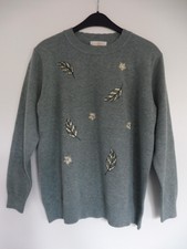 Schöner Damen Pullover von New Fashion Gr.L graugrün bestickt NEUWERTIG