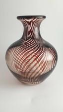 VASE BÖHMEN BOHEMIA ART GLASS FADENMUSTER GLAS ABRISS GLAS red rot