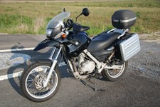 BMW F650GS Motorrad EBJ-11/2005-mit-Zubehor-Koffern-Trager-Handpro-Navi-28th.KM