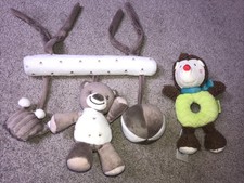 Nattou Mobile für Babyschale braun/weiß Bär Ball Krone Babyrassel Igel 2 Teile