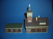 Vollmer Fachwerkhaus Feuerwehr 21398 und Vollmer Feuerwehr Fahrzeughalle 21359