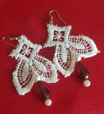 Damen Spitze Ohrringe Unikat recycling Schmuck Handmade Chandelier Vintag Perlen