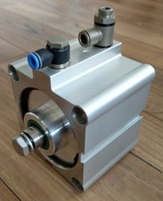 Pneumatikzylinder Rexroth 520 011 207 0, D 80 mm, Hub 40 mm, 10 bar