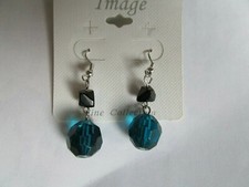 SCHÖNE OHRHÄNGER OHRRINGE MIT PETROL GRÜNEM STEIN   CA. 3,8 CM LANG