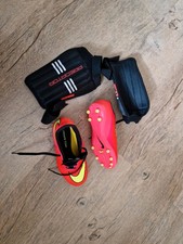 Kinder Nike Fußballschuhe  Größe 36 + Schienbeinschoner Adidas