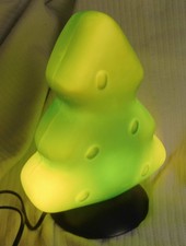 Dreidimensionale Tischleuchte aus farbigem Glas - Baum 30cm m. An/Aus-Schalter