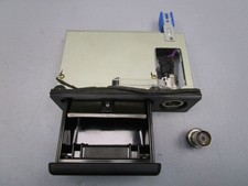 NISSAN X-TRAIL T30 2.2 DI 4X4 Aschenbecher mitte vorn mit Zigarettenanzünder