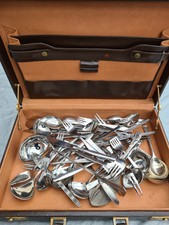 Konvolut Besteckteile z.T. WMF, Löffel Gabeln Messer im Aktenkoffer (LM864)