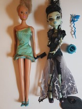 Barbie sammlung (Schuhe und Kleidung) 