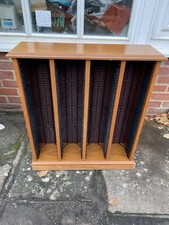 CD Rack Aufbewahrung 60 Regale Holz leichter Schaden braun freistehend schön