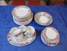 Kombiservice=Kaffeeservice + Eßservice für 6 Personen 