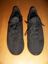 Turnschuhe Gr. 43 NIKE schwarz Strassenschuhe