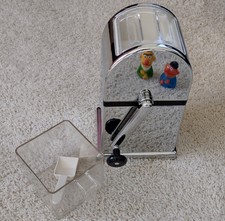 Eis Crusher / manuell in Chrom/schwere Ausführung / guter Zustand 