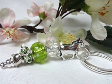 SCHLÜSSELANHÄNGER HUND KIND SILBER STRASS ANHÄNGER PERLEN GRÜN SCHULANFANG