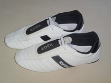 KWON Schuhe Gr. 46 (43 44) Hallenschuhe Kampfsport Dynamic Tae Kwon Do Karate