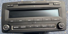 Original Skoda Fabia Roomster 5J      BJ 2010-2014 CD MP3 Radio Swing