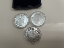 2x Half Crown & 1 Five Crown 3x Münzkonvolut - als Bild materialunsicher